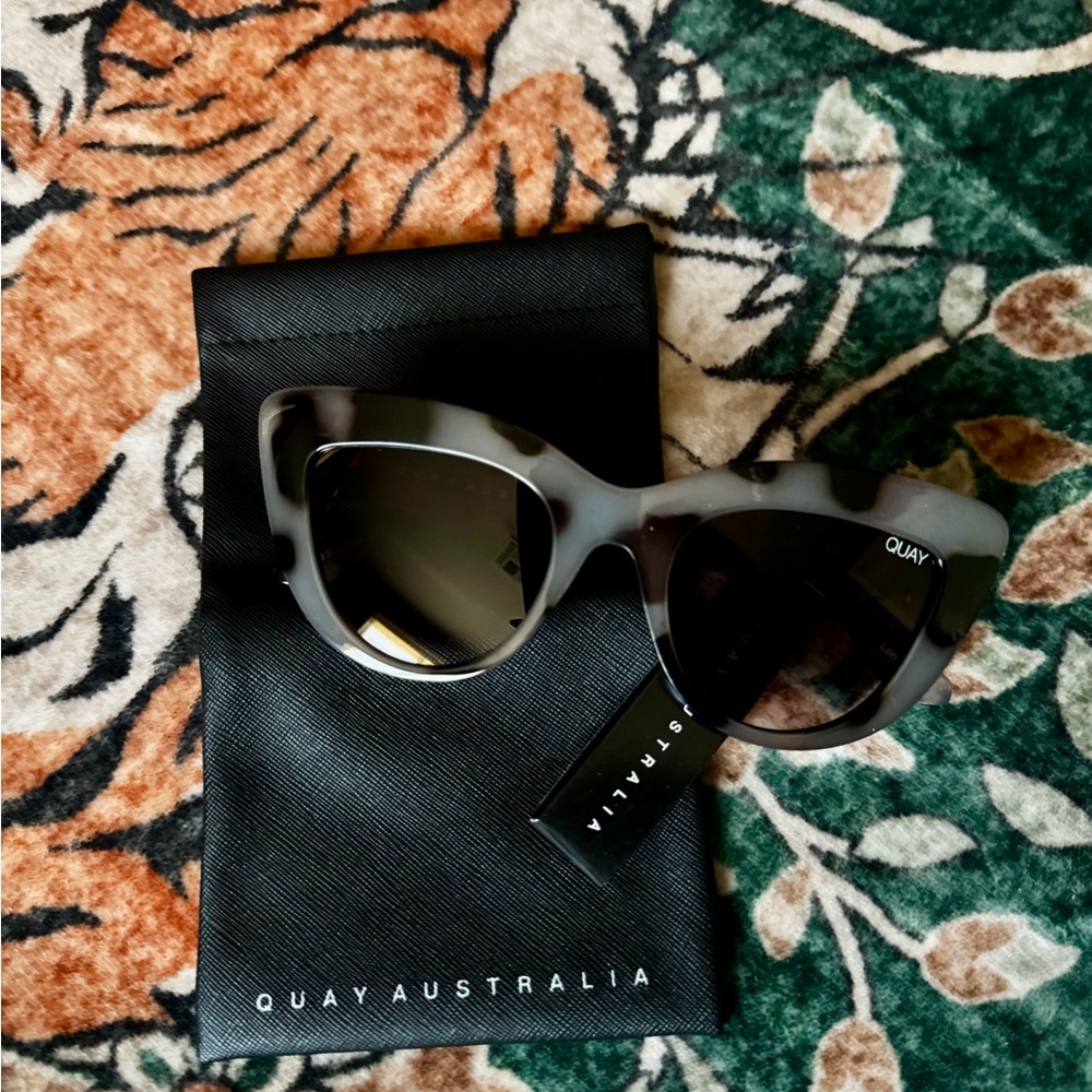 Quay Australia Kitty Tortoise Shell Sunglasses NWT